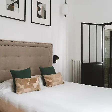 오텔 드 뷰 아트 2* 파리