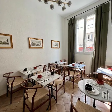 Hotel Des Beaux Arts