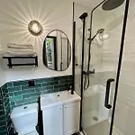 Des Beaux Arts Hotell