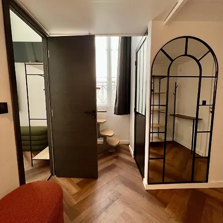 Des Beaux Arts Hotell 2*