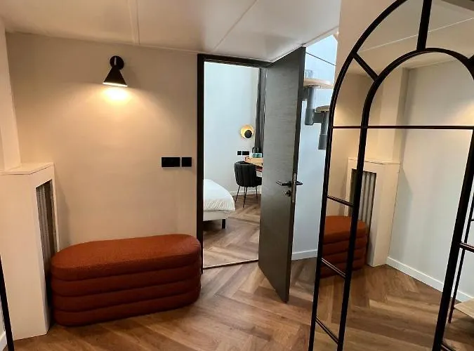 Des Beaux Arts Hotel 2*